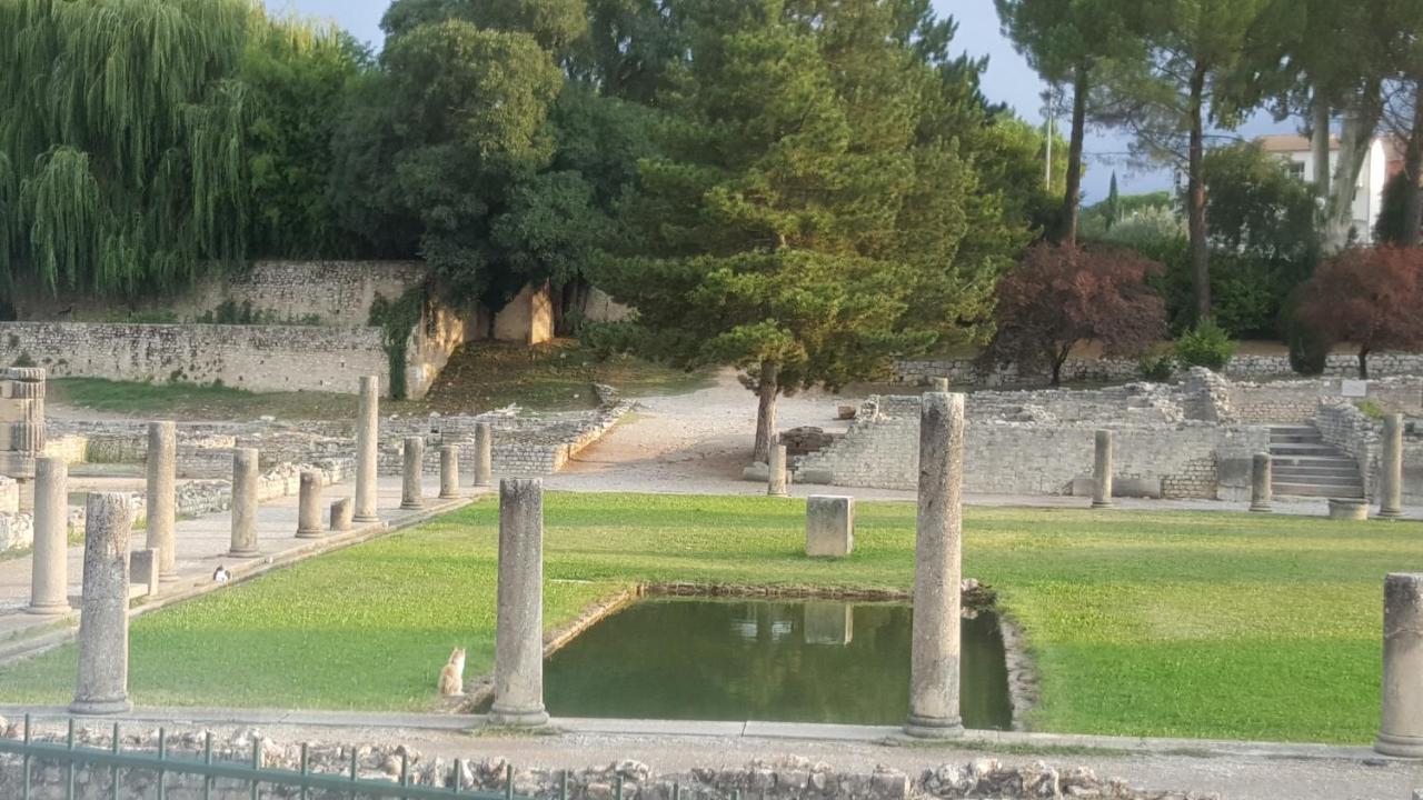 Y Here Vaison-la-Romaine Exterior photo